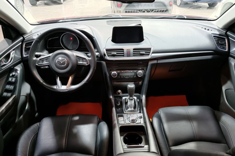 Used Mazda 3 Axela 2017 Hatchback 2.0L Automatic Sport Model China V Emission Standard Interior 2