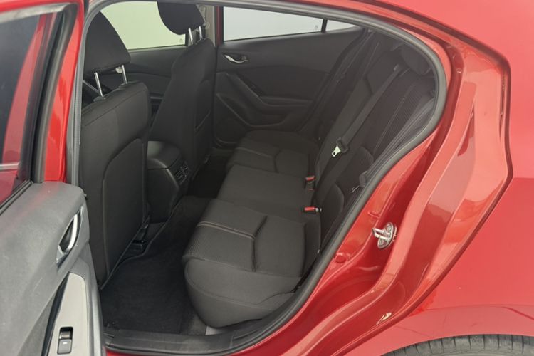 Used Mazda 3 Axela 2017 Hatchback 1.5L Automatic Luxury Model Emission Standard China V Interior 2