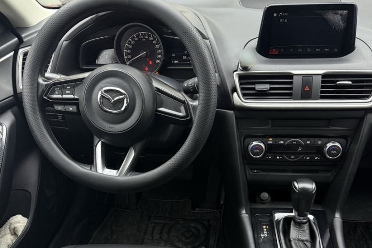 Used Mazda 3 Axela 2017 Sedan 1.5L Automatic Luxury Model Emission Standard China V Interior 3