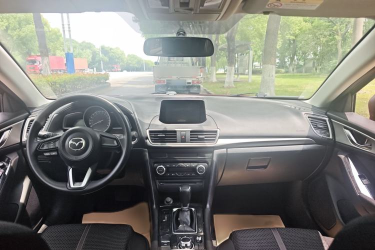 Used Mazda 3 Axela 2017 Sedan 1.5L Automatic Luxury Model Emission Standard China V Interior 3