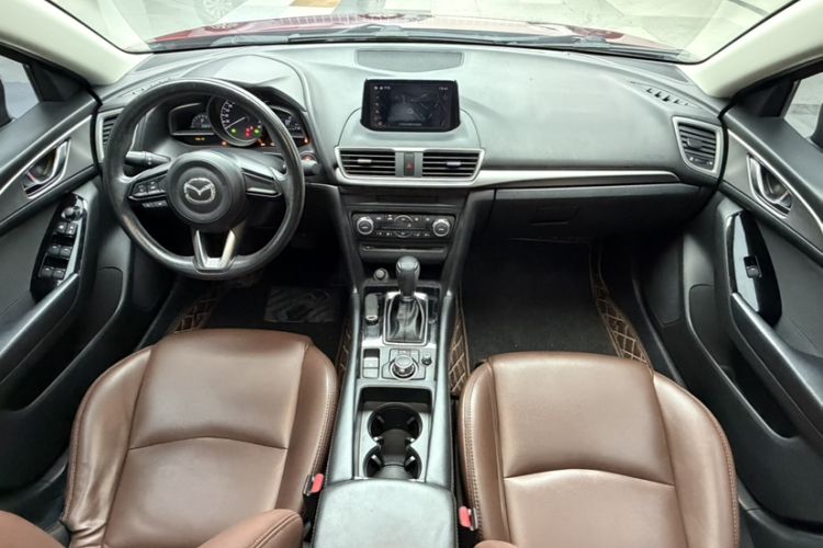 Used Mazda 3 Axela 2017 Sedan 1.5L Automatic Luxury Model Emission Standard China V Interior 3