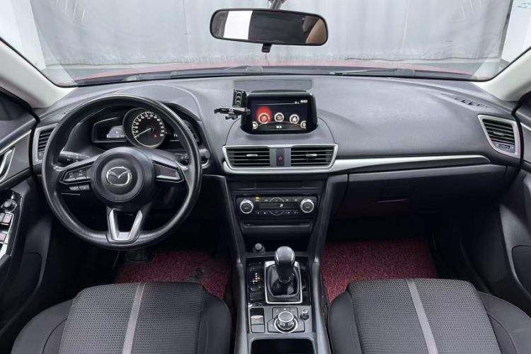 Used Mazda 3 Axela 2017 Hatchback 1.5L Automatic Luxury Model Emission Standard China V Interior 3