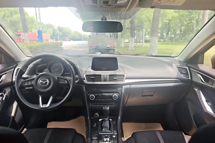 Used Mazda 3 Axela 2017 Sedan 1.5L Automatic Luxury Model Emission Standard China V Interior 4