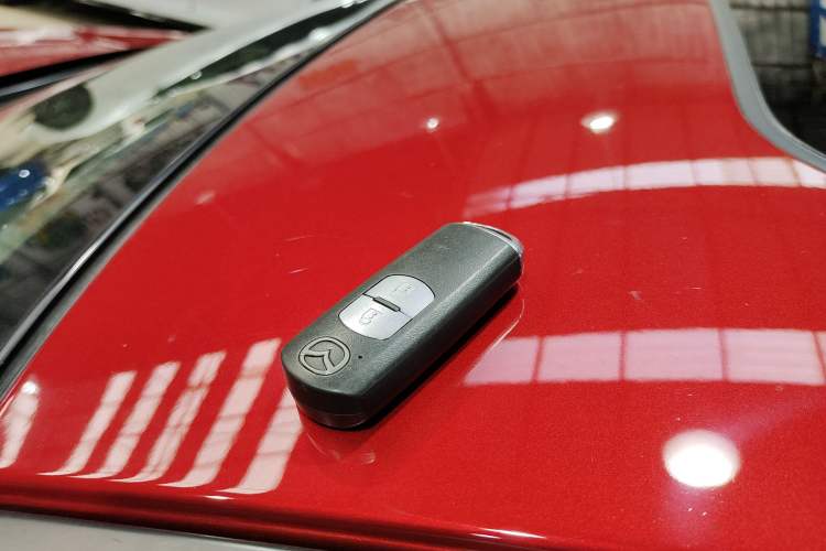 Used Mazda 3 Axela 2017 Hatchback 2.0L Automatic Sport Model China V Emission Standard Interior 5