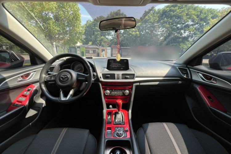 Used Mazda 3 Axela 2017 Sedan 1.5L Automatic Luxury Model Emission Standard China V Interior 6