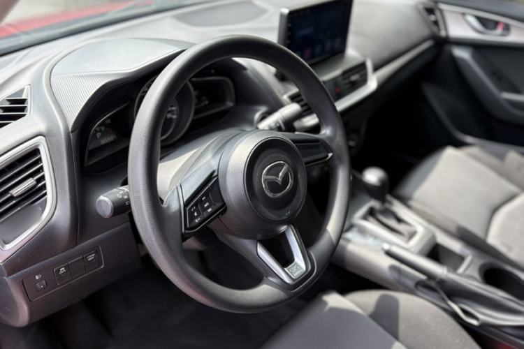 Used Mazda 3 Axela 2017 Sedan 1.5L Automatic Comfort Model Emission Standard China V Interior 6