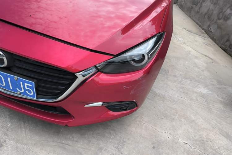 Used Mazda 3 Axela 2017 Sedan 1.5L Automatic Luxury Model Emission Standard China V Left Front Headlight