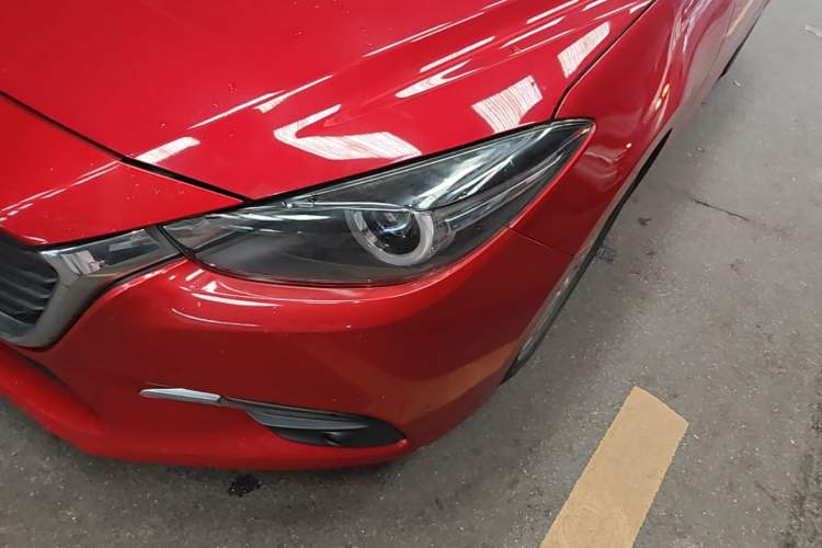 Used Mazda 3 Axela 2017 Hatchback 1.5L Automatic Luxury Model Emission Standard China V Left Front Headlight