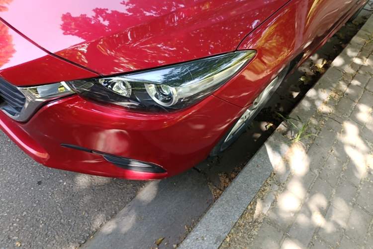 Used Mazda 3 Axela 2017 Sedan 1.5L Automatic Comfort Model Emission Standard China V Left Front Headlight