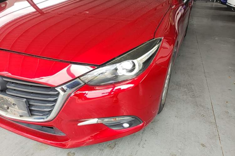 Used Mazda 3 Axela 2017 Sedan 1.5L Automatic Luxury Model Emission Standard China V Left Front Headlight