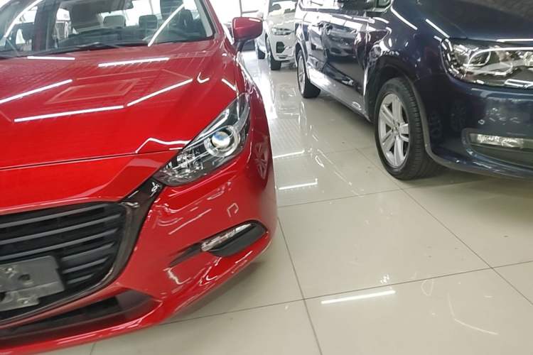 Used Mazda 3 Axela 2017 Sedan 1.5L Automatic Comfort Model Emission Standard China V Left Front Headlight