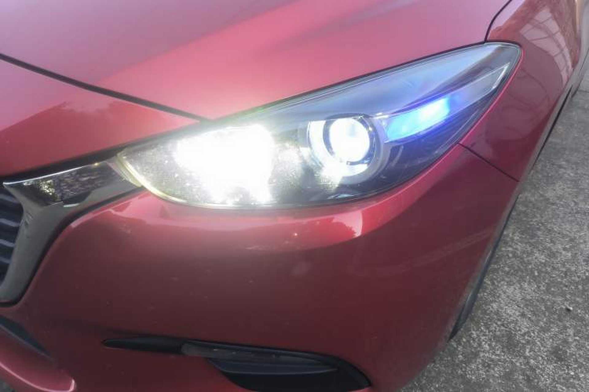 Used Mazda 3 Axela 2017 Sedan 1.5L Automatic Comfort Model Emission Standard China V Left Front Headlight