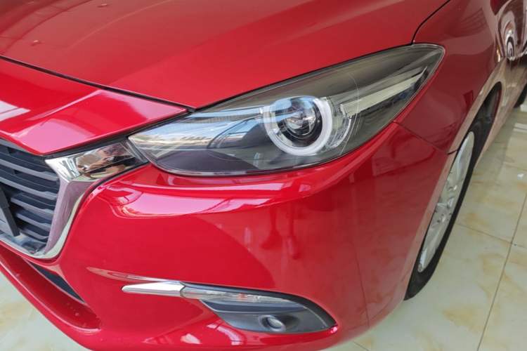 Used Mazda 3 Axela 2017 Sedan 1.5L Automatic Luxury Model Emission Standard China V Left Front Headlight