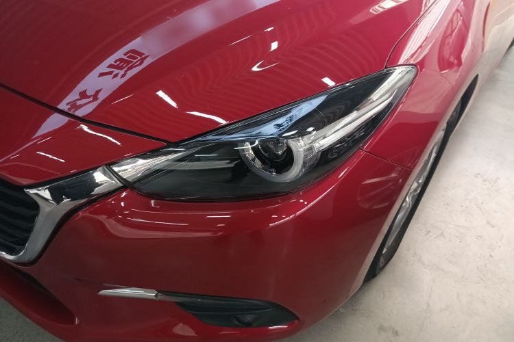 Used Mazda 3 Axela 2017 Sedan 1.5L Automatic Luxury Model Emission Standard China V Left Front Headlight