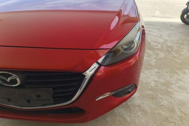 Used Mazda 3 Axela 2017 Sedan 1.5L Automatic Luxury Model Emission Standard China V Left Front Headlight