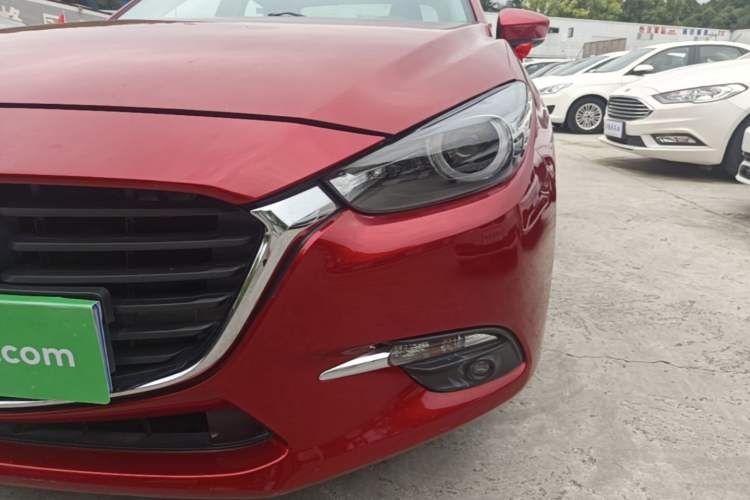 Used Mazda 3 Axela 2017 Sedan 1.5L Automatic Luxury Model Emission Standard China V Left Front Headlight