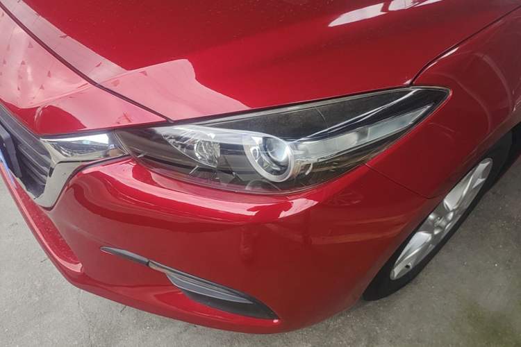 Used Mazda 3 Axela 2017 Sedan 1.5L Automatic Comfort Model Emission Standard China V Left Front Headlight
