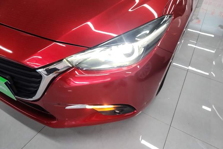 Used Mazda 3 Axela 2017 Sedan 1.5L Automatic Luxury Model Emission Standard China V Left Front Headlight