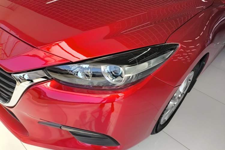 Used Mazda 3 Axela 2017 Sedan 1.5L Automatic Comfort Model Emission Standard China V Left Front Headlight