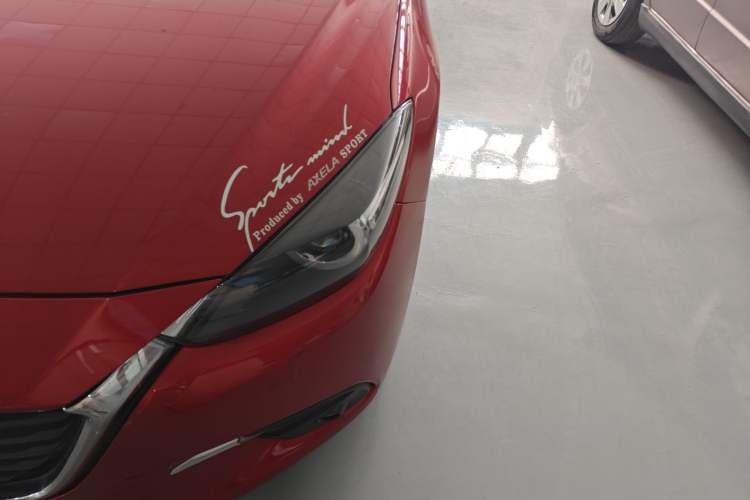 Used Mazda 3 Axela 2017 Sedan 1.5L Automatic Luxury Model Emission Standard China V Left Front Headlight