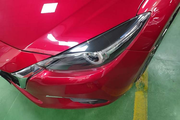 Used Mazda 3 Axela 2017 Hatchback 2.0L Automatic Luxury Model Emission Standard China V Left Front Headlight