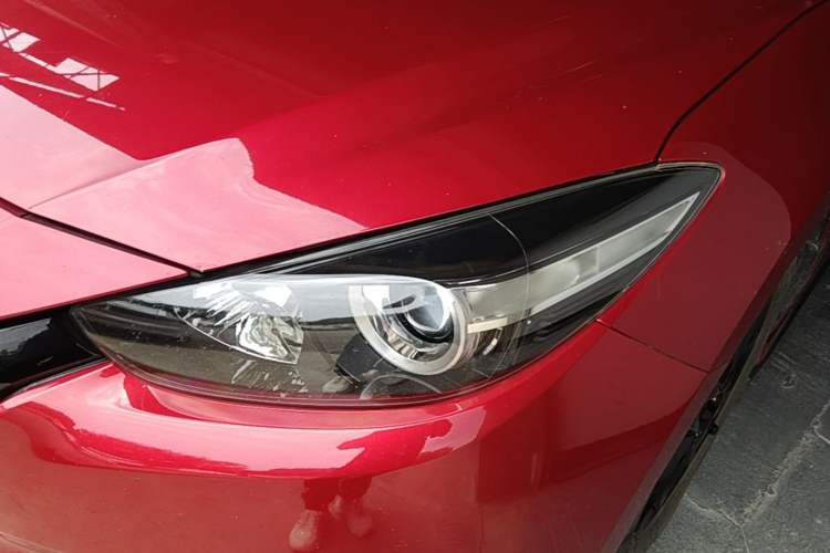 Used Mazda 3 Axela 2017 Hatchback 1.5L Automatic Comfort Model Emission Standard China V Left Front Headlight