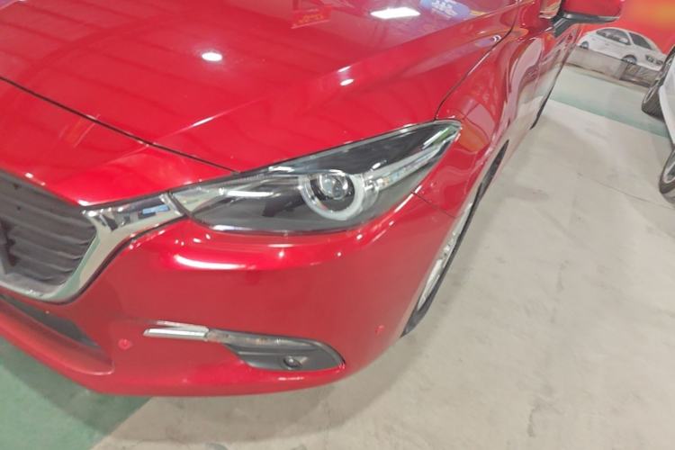 Used Mazda 3 Axela 2017 Sedan 1.5L Automatic Luxury Model Emission Standard China V Left Front Headlight