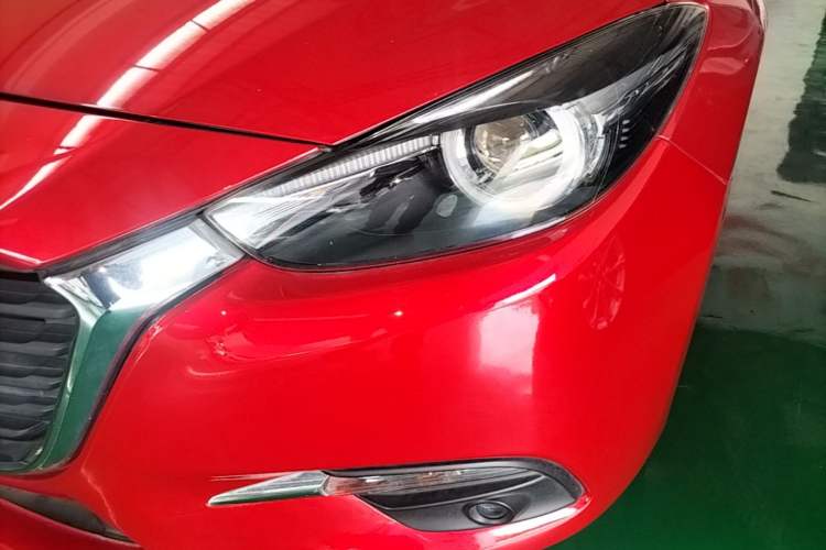 Used Mazda 3 Axela 2017 Sedan 1.5L Automatic Luxury Model Emission Standard China V Left Front Headlight