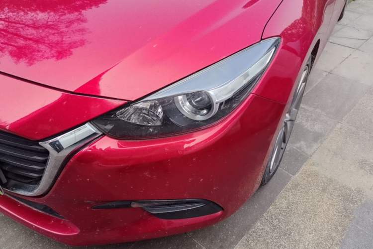 Used Mazda 3 Axela 2017 Sedan 1.5L Automatic Comfort Model Emission Standard China V Left Front Headlight
