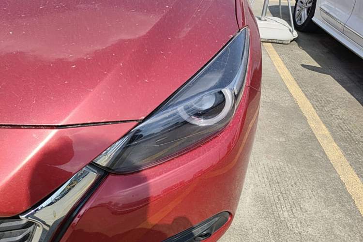 Used Mazda 3 Axela 2017 Sedan 1.5L Automatic Luxury Model Emission Standard China V Left Front Headlight