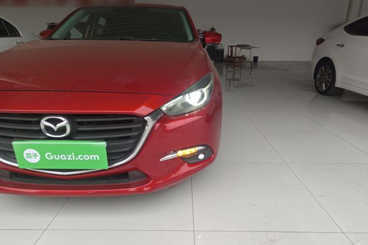 Used Mazda 3 Axela 2017 Sedan 1.5L Automatic Luxury Model Emission Standard China V Left Front Headlight