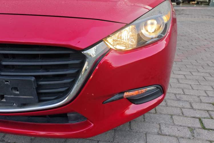 Used Mazda 3 Axela 2017 Sedan 1.5L Automatic Comfort Model Emission Standard China V Left Front Headlight