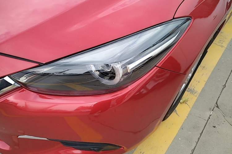 Used Mazda 3 Axela 2017 Sedan 1.5L Automatic Luxury Model Emission Standard China V Left Front Headlight
