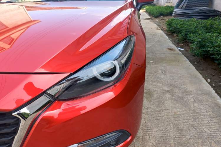 Used Mazda 3 Axela 2017 Sedan 1.5L Automatic Luxury Model Emission Standard China V Left Front Headlight