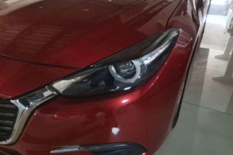 Used Mazda 3 Axela 2017 Sedan 1.5L Automatic Luxury Model Emission Standard China V Left Front Headlight
