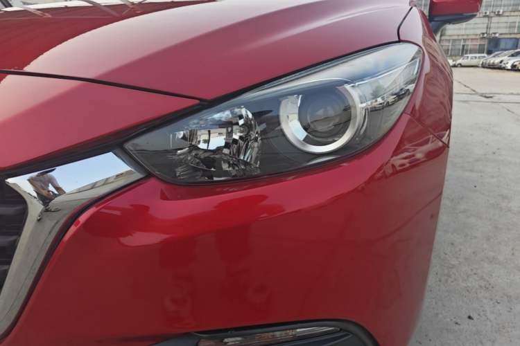 Used Mazda 3 Axela 2017 Sedan 1.5L Automatic Comfort Model Emission Standard China V Left Front Headlight