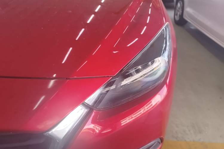 Used Mazda 3 Axela 2017 Hatchback 1.5L Automatic Luxury Model Emission Standard China V Left Front Headlight