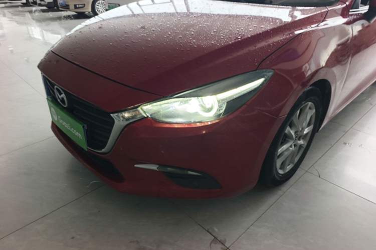 Used Mazda 3 Axela 2017 Sedan 1.5L Automatic Luxury Model Emission Standard China V Left Front Headlight