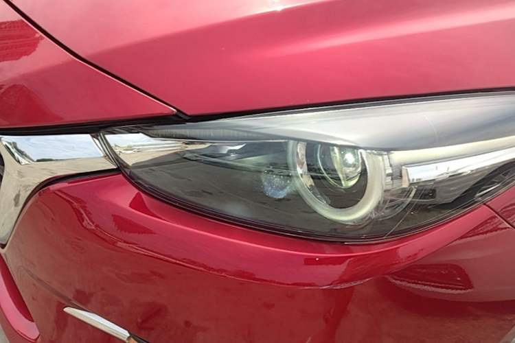 Used Mazda 3 Axela 2017 Sedan 1.5L Automatic Luxury Model Emission Standard China V Left Front Headlight