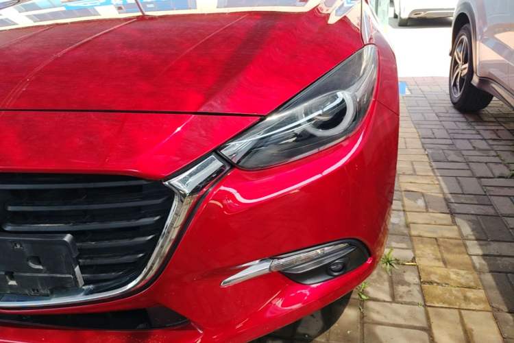 Used Mazda 3 Axela 2017 Sedan 1.5L Automatic Luxury Model China VI Standard Left Front Headlight