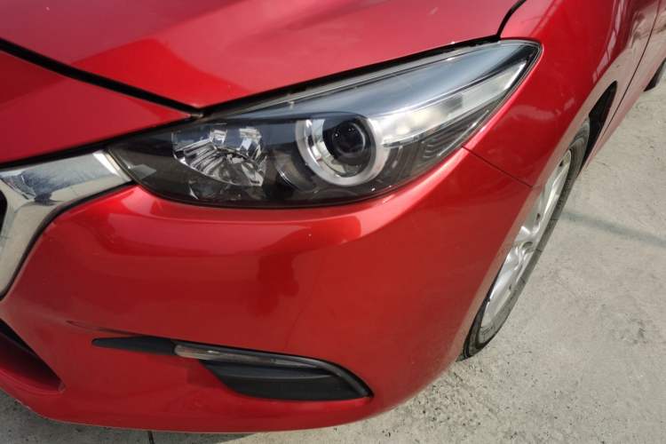 Used Mazda 3 Axela 2017 Sedan 1.5L Automatic Comfort Model Emission Standard China V Left Front Headlight