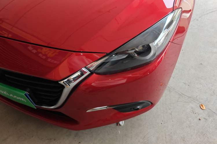 Used Mazda 3 Axela 2017 Sedan 1.5L Automatic Luxury Model Emission Standard China V Left Front Headlight