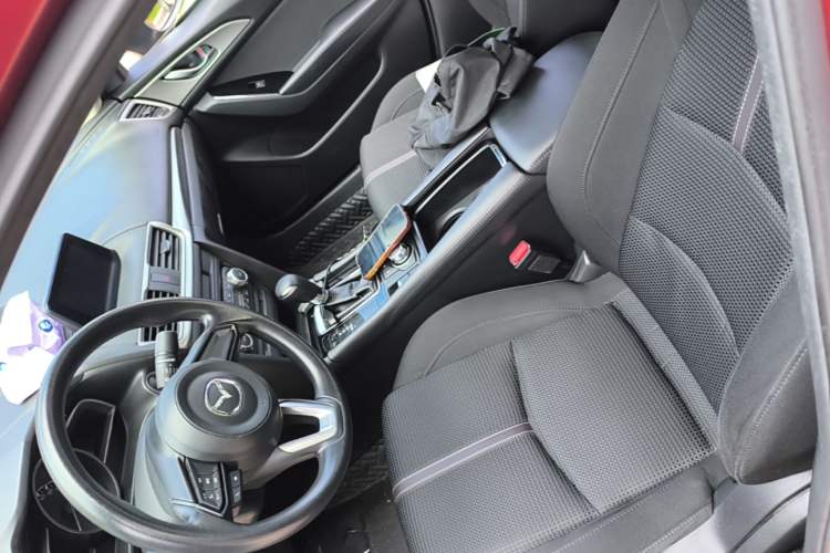 Used Mazda 3 Axela 2017 Sedan 1.5L Automatic Luxury Model Emission Standard China V Left Front Seat