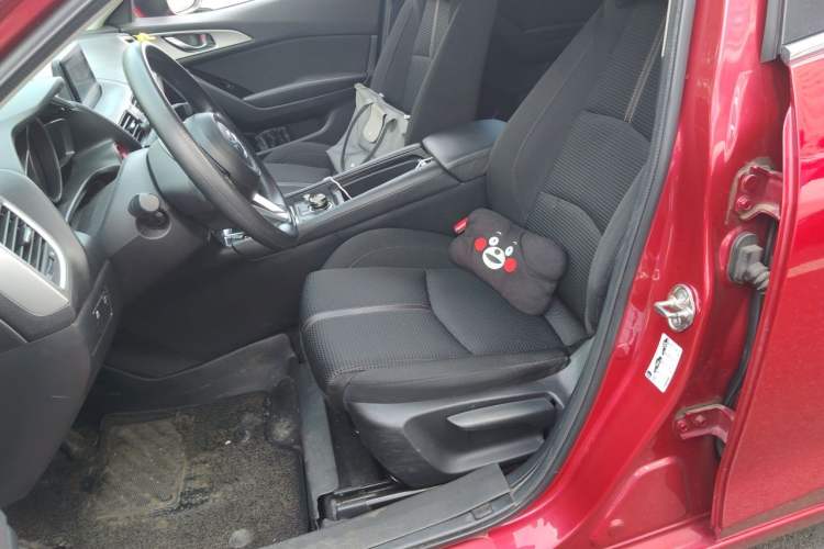 Used Mazda 3 Axela 2017 Sedan 1.5L Automatic Luxury Model Emission Standard China V Left Front Seat