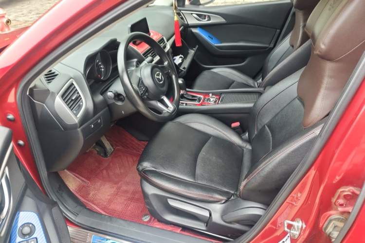 Used Mazda 3 Axela 2017 Sedan 1.5L Automatic Luxury Model Emission Standard China V Left Front Seat