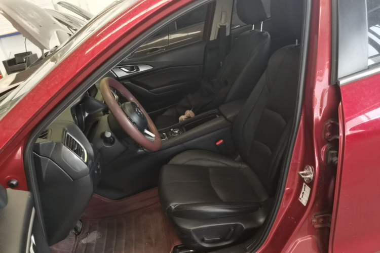 Used Mazda 3 Axela 2017 Sedan 2.0L Automatic Flagship Model China V Standard Left Front Seat