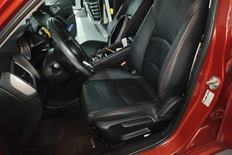 Used Mazda 3 Axela 2017 Sedan 1.5L Automatic Luxury Model Emission Standard China V Left Front Seat