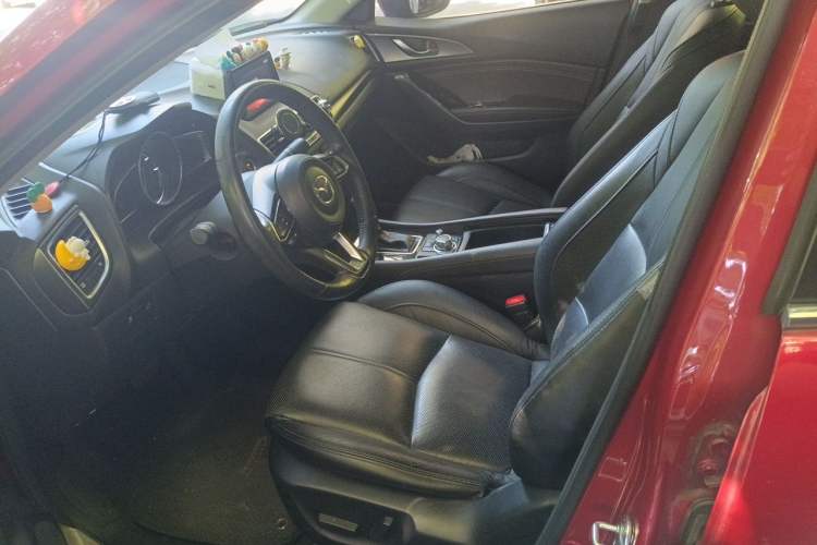 Used Mazda 3 Axela 2017 Sedan 2.0L Automatic Flagship Model China V Standard Left Front Seat
