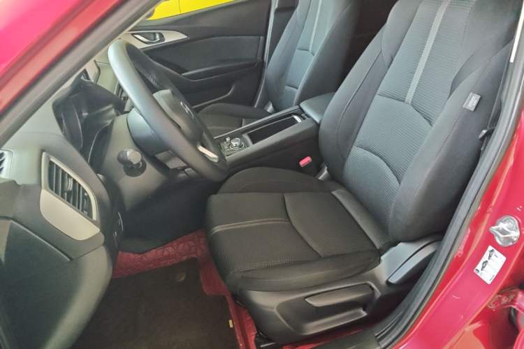 Used Mazda 3 Axela 2017 Sedan 1.5L Automatic Luxury Model Emission Standard China V Left Front Seat