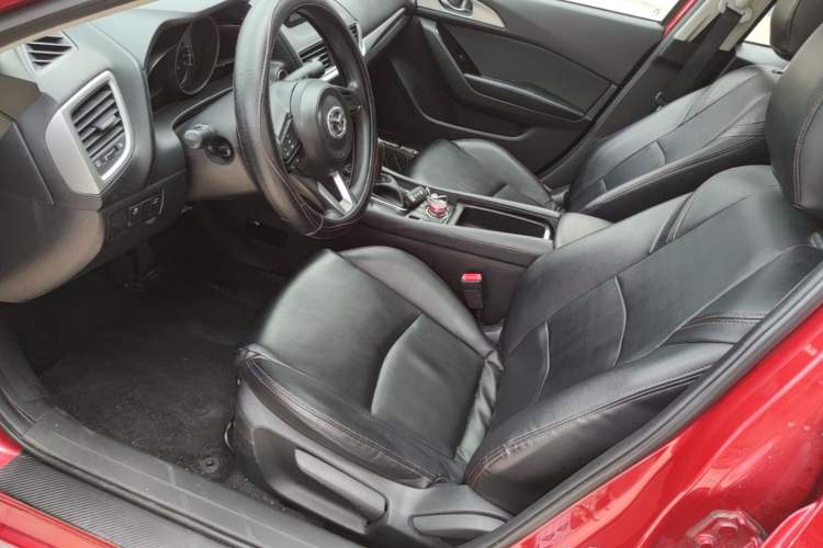 Used Mazda 3 Axela 2017 Sedan 1.5L Automatic Luxury Model Emission Standard China V Left Front Seat